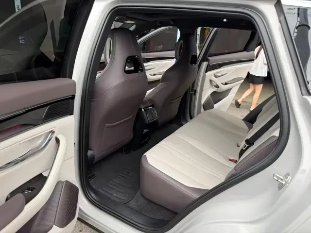 BYD Song PLUS — Фото автомобиля 10
