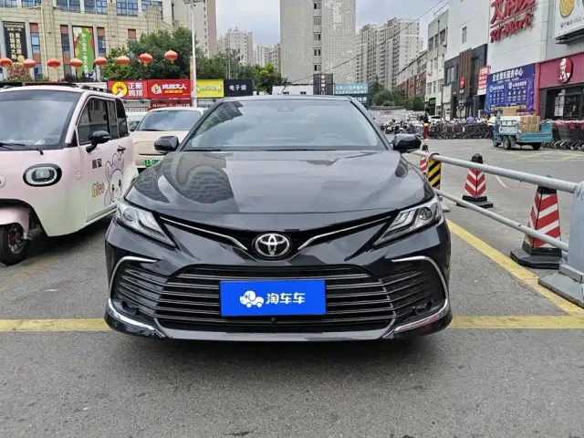 Toyota Camry — Фото автомобиля 2