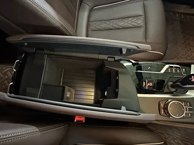 BMW 5 Series — Фото автомобиля 17