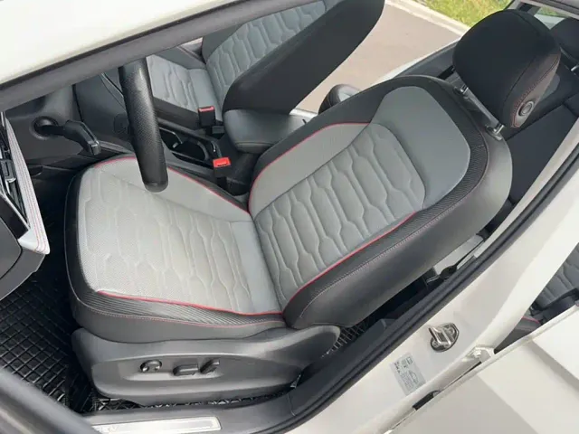 Volkswagen Tiguan L PHEV — Фото автомобиля 12