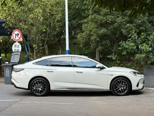 BYD Seal — Фото автомобиля 4