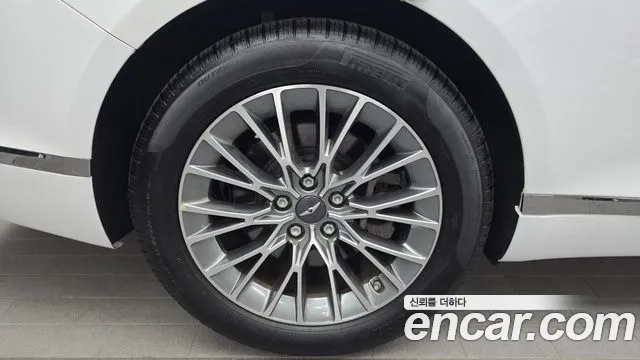 Genesis G80 Бензин 2.5 турбо 2WD — Фото автомобиля 5
