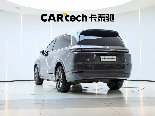 Li Auto L9 — Фото автомобиля 8
