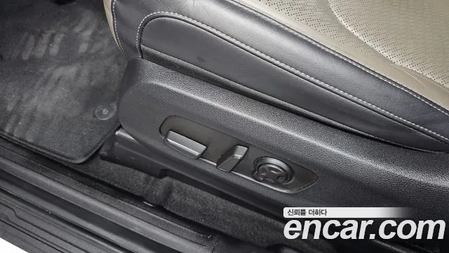 Kia Canival — Фото автомобиля 7