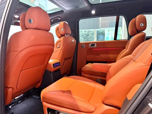 Li Auto L9 — Фото автомобиля 11