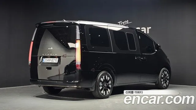 Hyundai Staria — Фото автомобиля 2