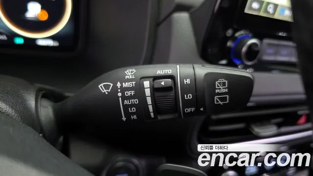 Hyundai Kona Новый Kona Бензин 1.6 турбо 2WD — Фото автомобиля 17