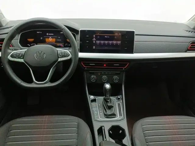 Volkswagen Lavida — Фото автомобиля 12