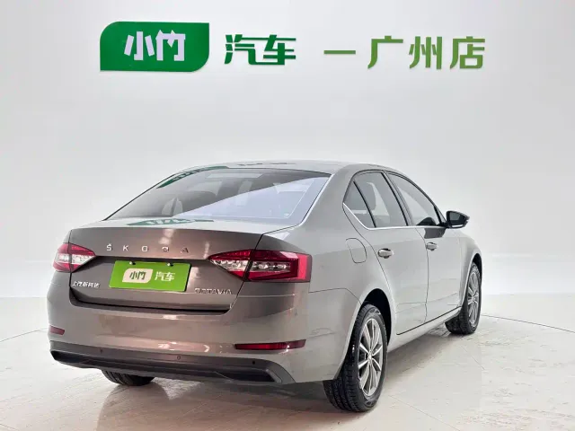Skoda Octavia — Фото автомобиля 5
