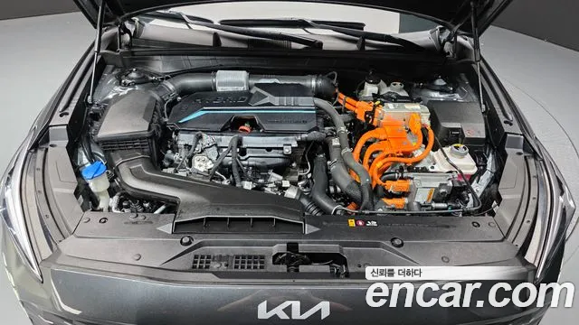 Kia K8 Hybrid — Фото автомобиля 9
