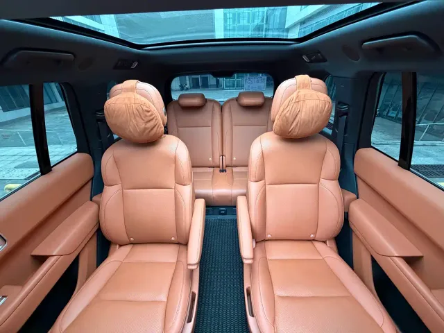 Li Auto L8 — Фото автомобиля 15