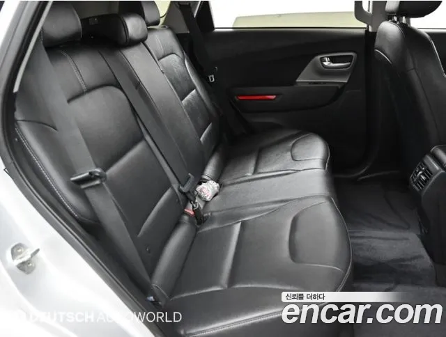 Kia Niro — Фото автомобиля 12