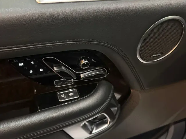 Land Rover Range Rover — Фото автомобиля 9