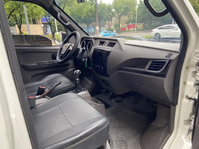 Dongfeng Yufeng Yufeng EM26 — Фото автомобиля 8