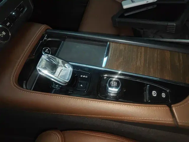 Volvo S90 — Фото автомобиля 5