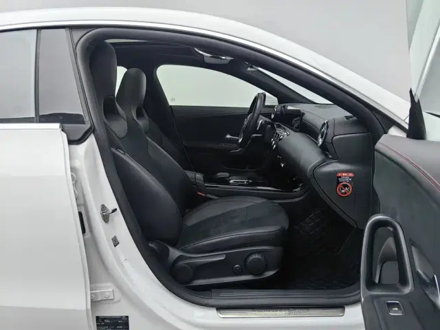 Mercedes-Benz CLA-Class — Фото автомобиля 23