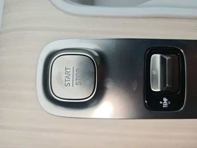 Xiaomi SU7 — Фото автомобиля 8