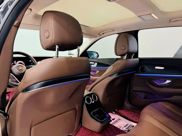 Mercedes-Benz E-Class — Фото автомобиля 15