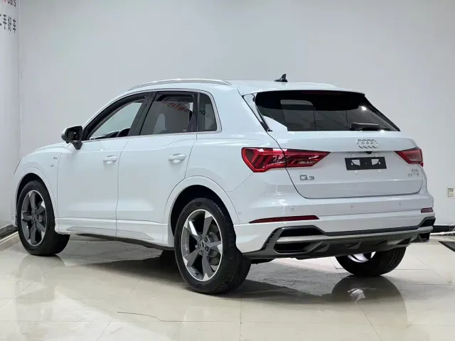 Audi Q3 — Фото автомобиля 6