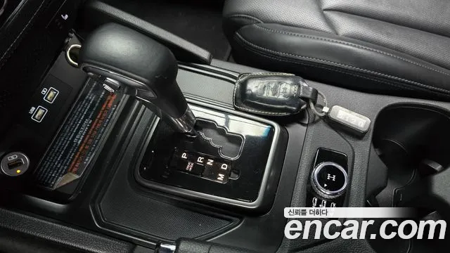 KG_Mobility_Ssangyong Rexton Новый Rexton Sport Khan Дизель 2.2 4WD — Фото автомобиля 9