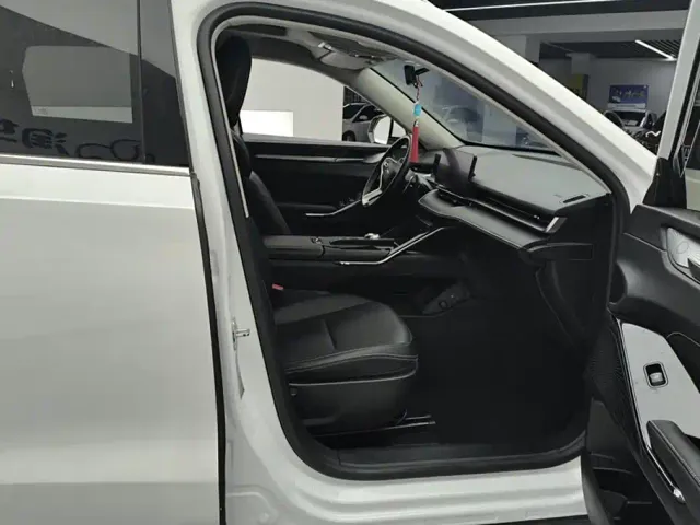 Haval H6 — Фото автомобиля 8
