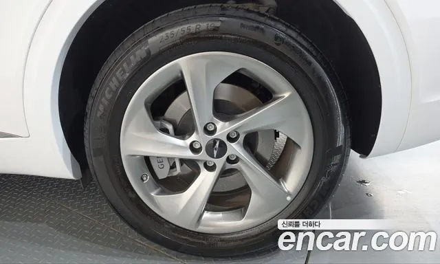 Genesis GV70 — Фото автомобиля 6