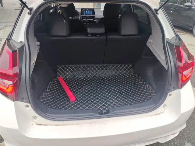 Toyota Vios FS — Фото автомобиля 18