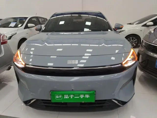 Geely Galaxy Galaxy L6 2024 125km PLUS Soaring Dragon Edition — Фото автомобиля 2
