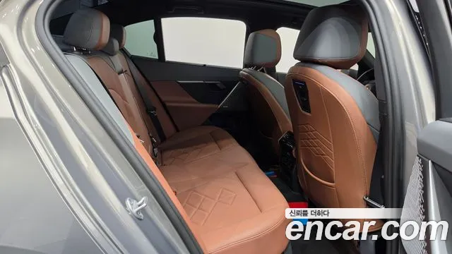 BMW 5-Series 5 серия (G60) 530i xDrive M Sport — Фото автомобиля 10