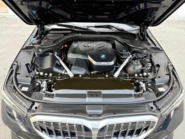 BMW 5 Series — Фото автомобиля 9