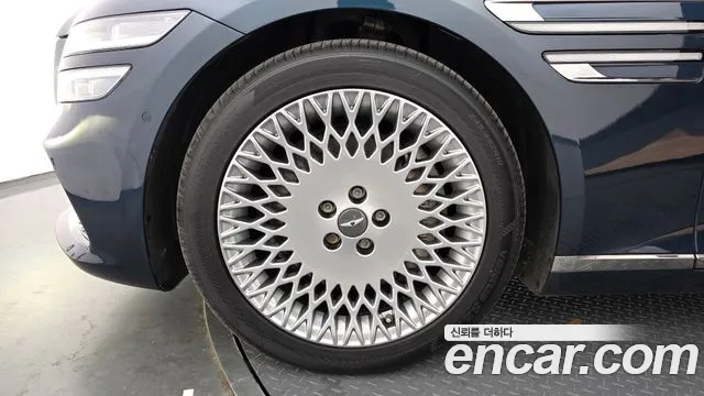 Genesis G80 Бензин 2.5 турбо AWD — Фото автомобиля 4