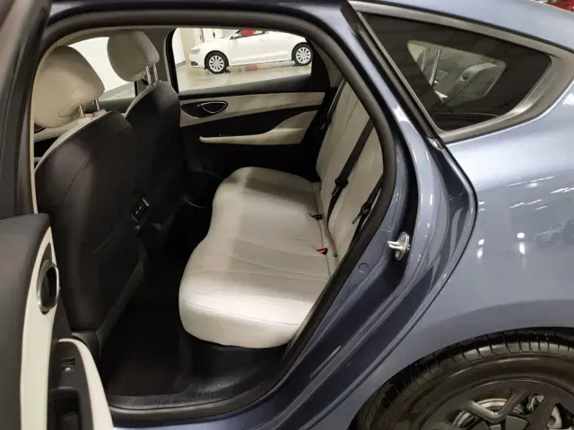 BYD Hai Bao 05 DM-i 2025 DM-i Smart Drive Edition 55KM Luxury — Фото автомобиля 15
