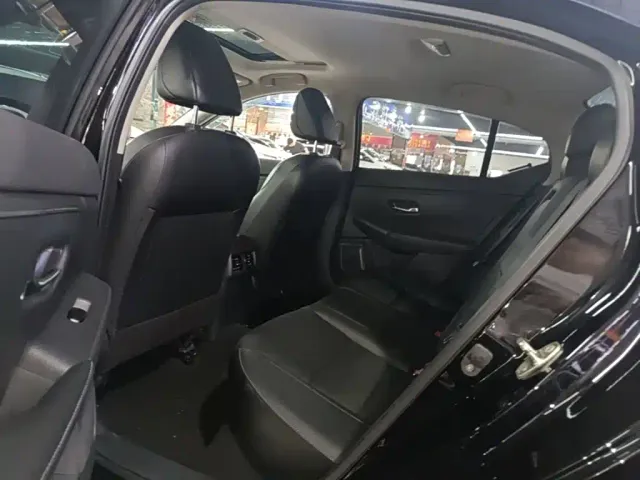 Nissan Sylphy — Фото автомобиля 16