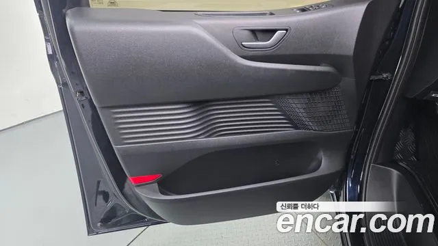 Hyundai Staria — Фото автомобиля 13