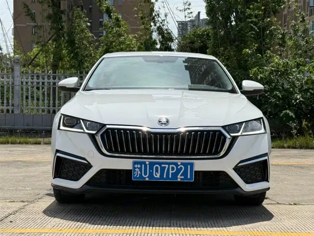 Skoda Octavia — Фото автомобиля 2