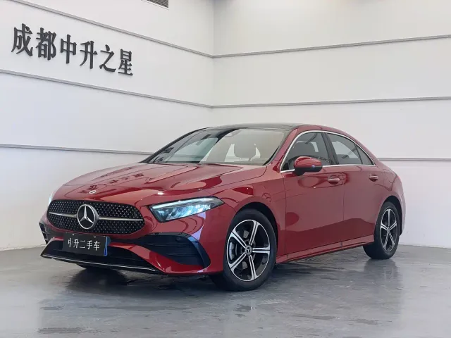 Фотография автомобиля — Mercedes-Benz A-Class