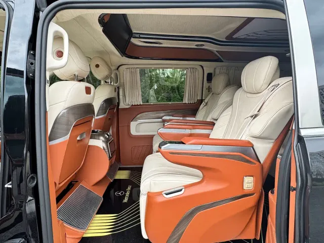 Mercedes-Benz V-Class — Фото автомобиля 8