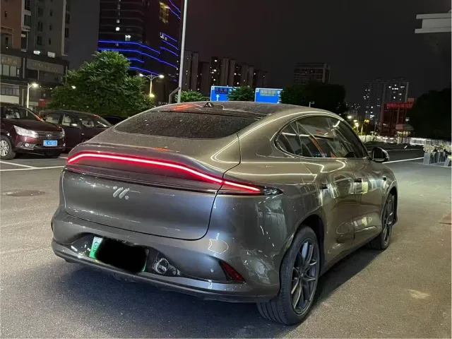 IM Motors LS6 — Фото автомобиля 4