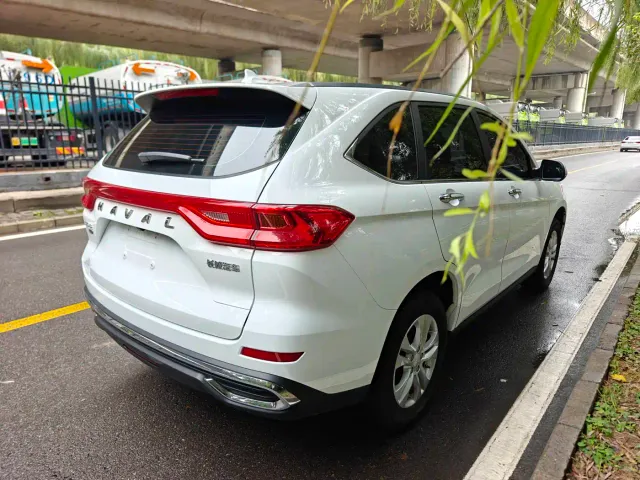 Haval M6 — Фото автомобиля 7
