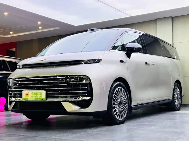 Фотография автомобиля — Geely Galaxy V900
