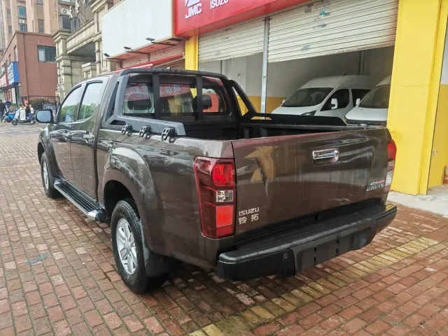 Isuzu Lingtuo — Фото автомобиля 7