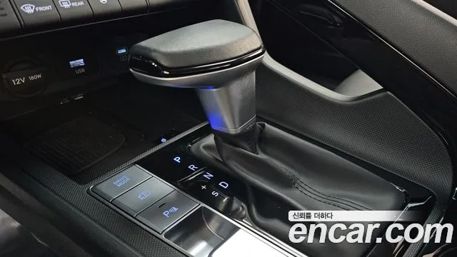 Hyundai Avante CN7 — Фото автомобиля 9