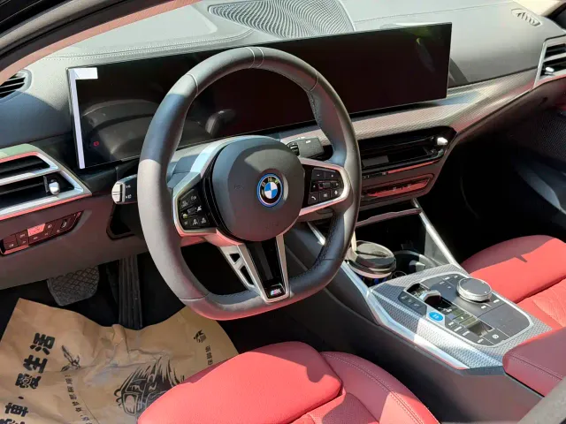 BMW i3 — Фото автомобиля 4