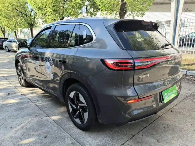 Geely Galaxy E5 — Фото автомобиля 4