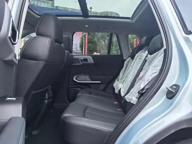 Fang Cheng Bao Titanium 3 2025 501KM AWD Smart Drive Ultra Edition — Фото автомобиля 5