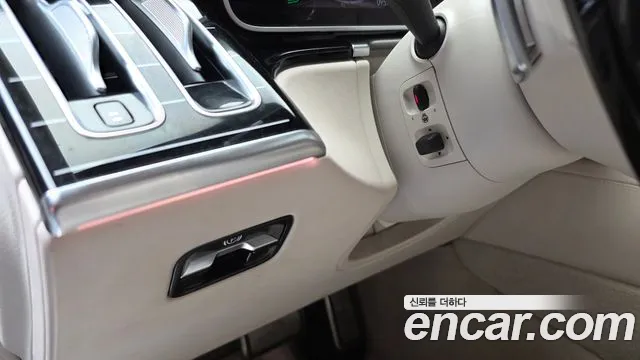 Mercedes-Benz S-Class — Фото автомобиля 27
