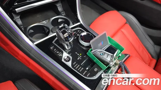 BMW 8 Series G15 — Фото автомобиля 12