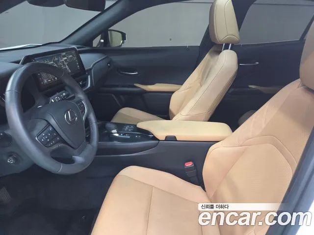 Lexus UX — Фото автомобиля 7