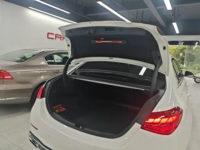 Mercedes-Benz C-Class — Фото автомобиля 18