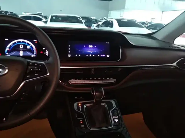 GAC Trumpchi M6 — Фото автомобиля 12